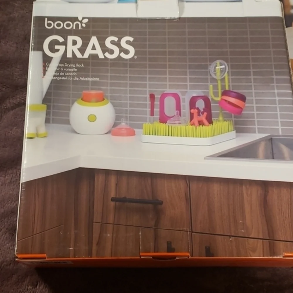 Boon Grass Countertop‎ Drying Rack. Perfect for bottles or any hand washed items